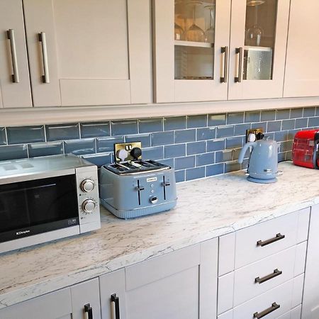 Tralee Townhouse Holiday Home By Trident Holiday Homes Екстер'єр фото