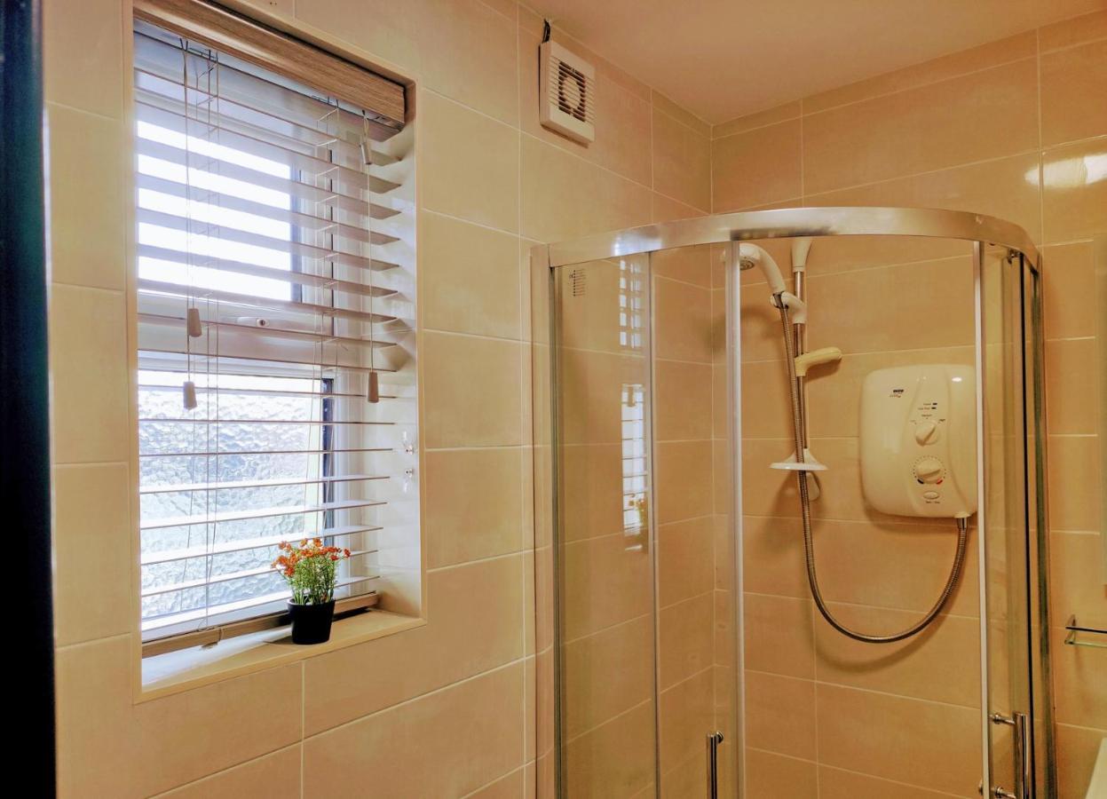 Tralee Townhouse Holiday Home By Trident Holiday Homes Екстер'єр фото